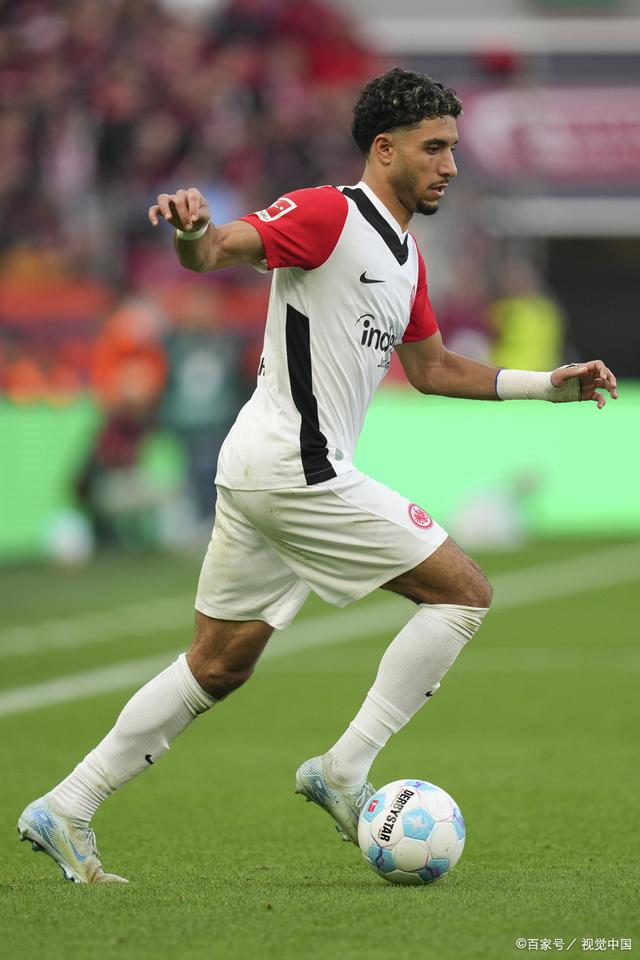 斯图加特轻松取胜,夺得重要一战 斯图加特轻松取胜,夺得重要一战