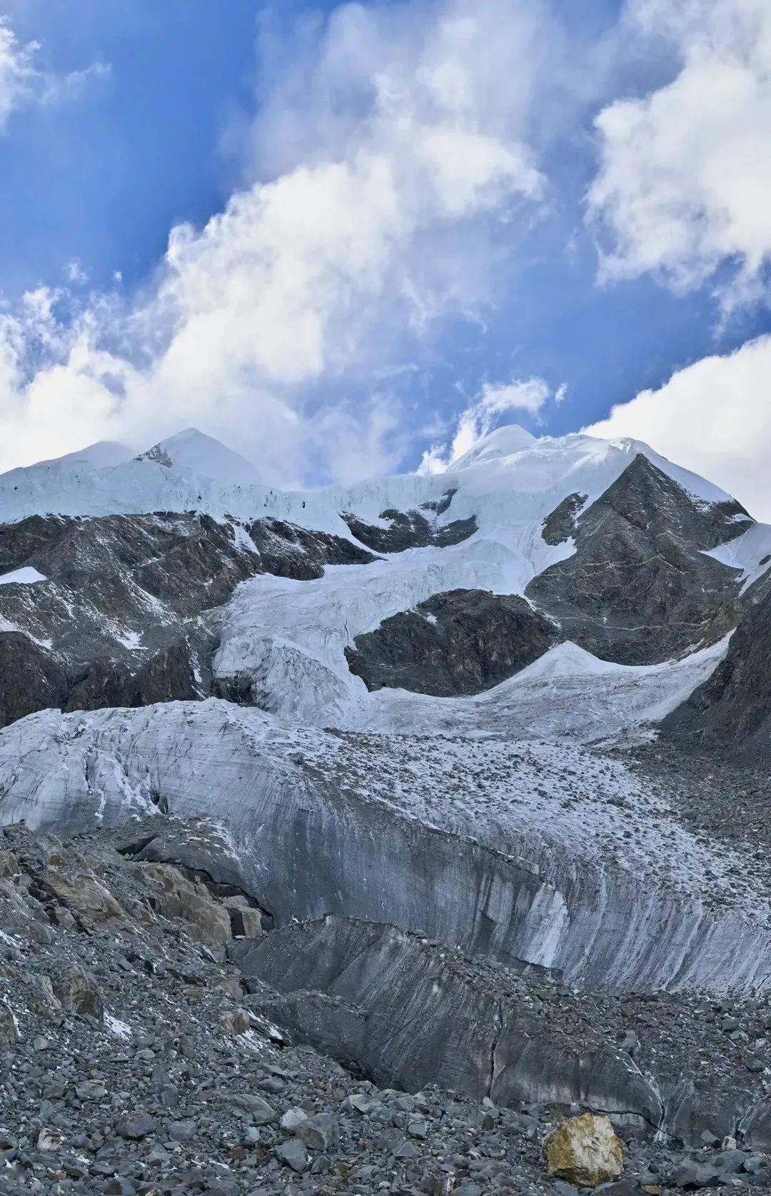 悟空体育-顶级联赛再战,球队前途未卜,可望再登高峰