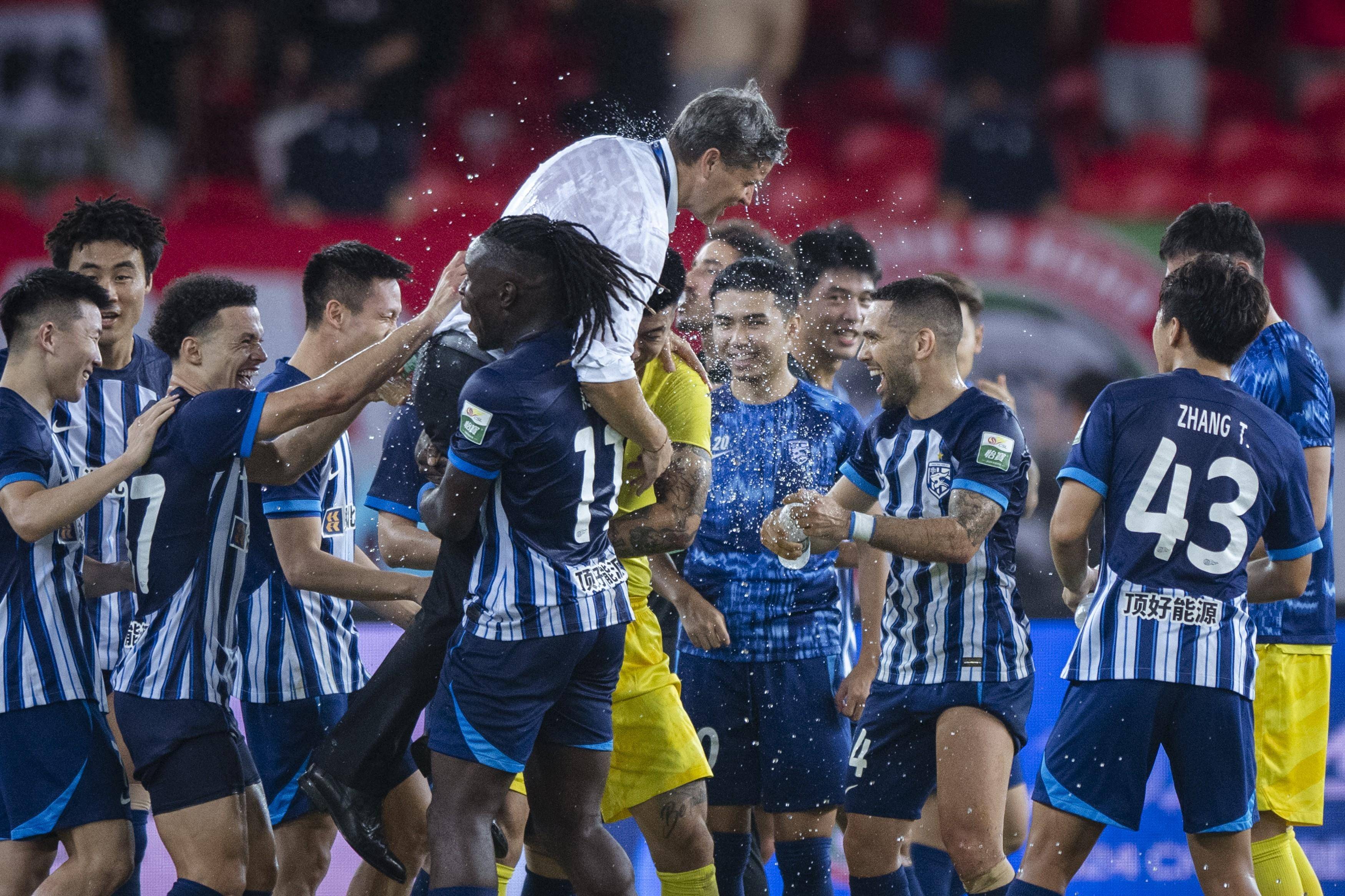 悟空体育-球队战术调整取得成效,中超战绩逐渐好转