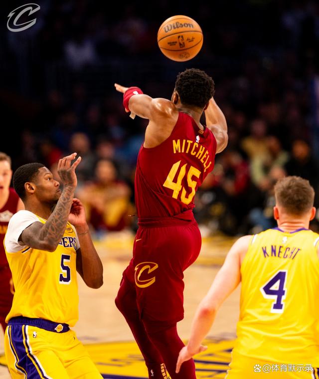 湖人豪取横扫胜利,表现势不可挡 湖人豪取横扫胜利,表现势不可挡