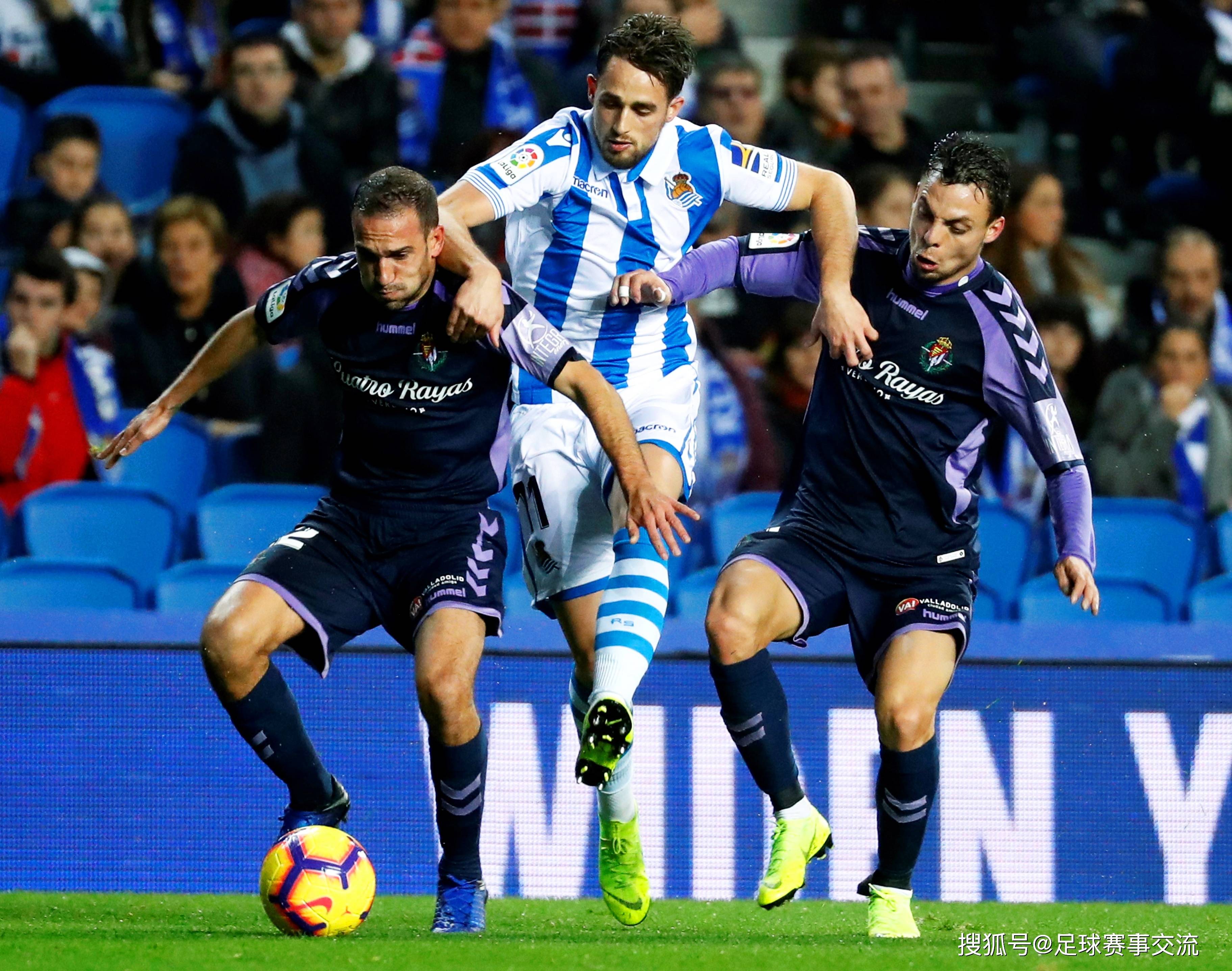 里昂队主场比赛全力争胜守住榜首 里昂队主场比赛全力争胜守住榜首
