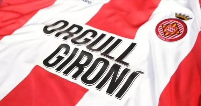 柯隆主场胜利,取得关键三分 柯隆主场胜利,取得关键三分