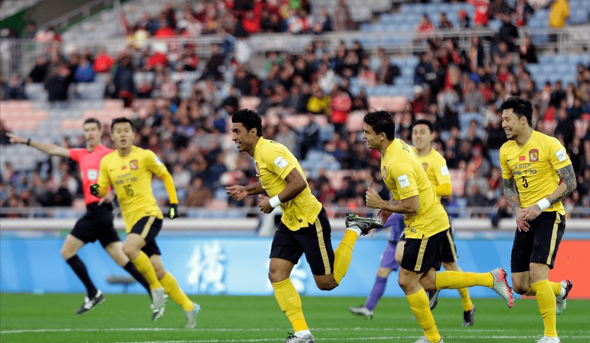 球迷热议广州恒大胜局,卡纳瓦罗成功带队突围! 球迷热议广州恒大胜局,卡纳瓦罗成功带队突围!