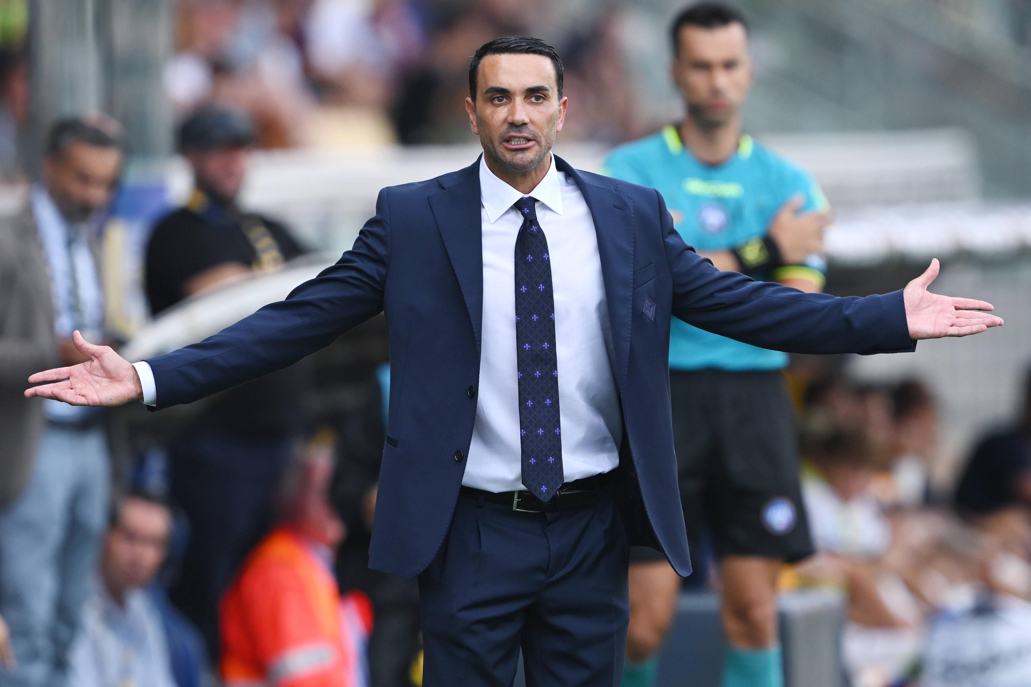 巴萨力挺主帅,球队士气受到鼓舞 巴萨力挺主帅,球队士气受到鼓舞