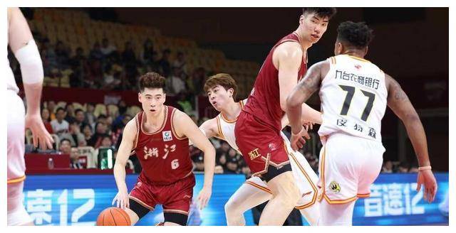 塞维利亚前锋再次斩获金靴奖，势不可挡