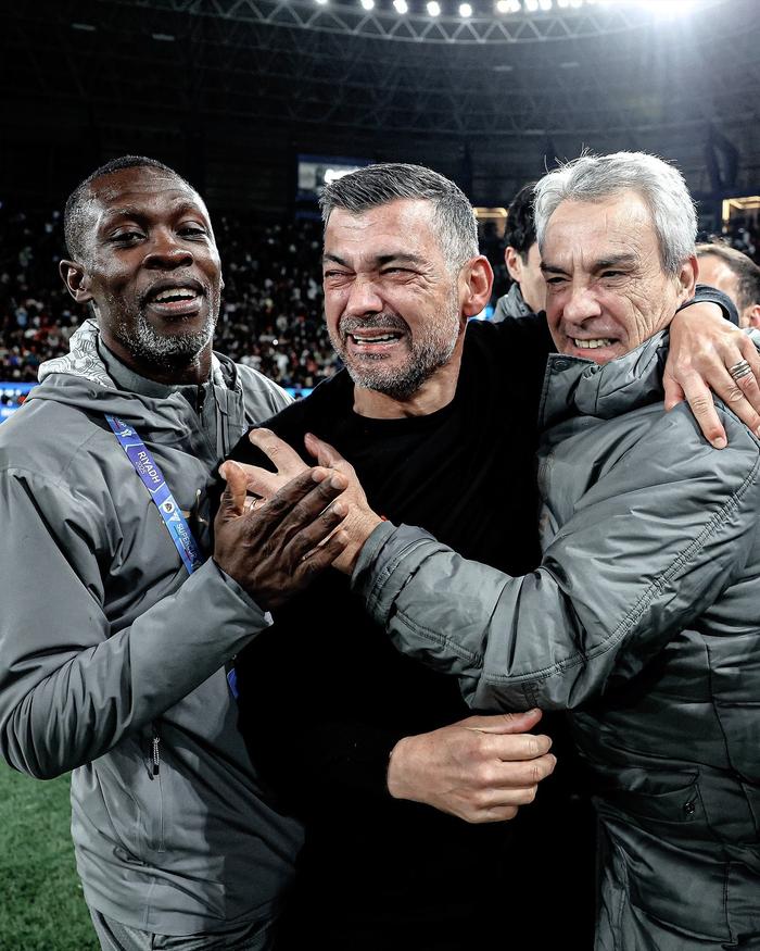 悟空体育官方网站-意大利队壮烈逆转，成功杀入淘汰赛