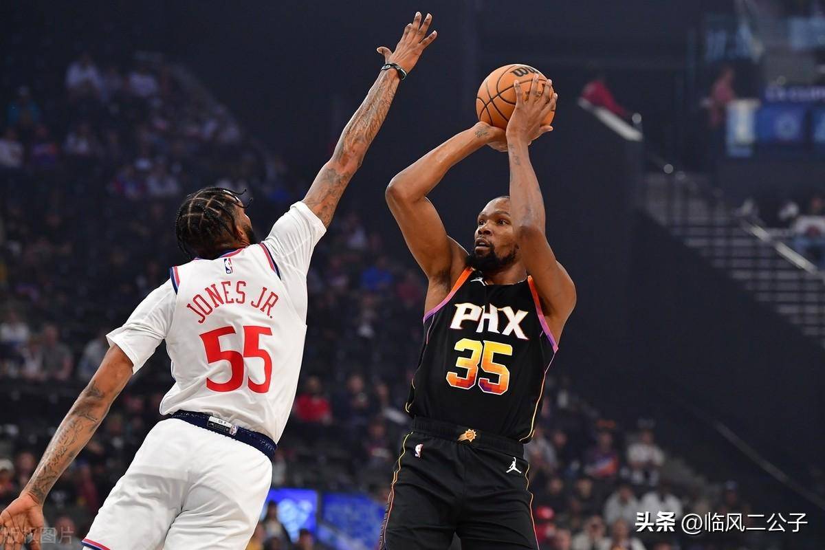 太阳球员技艺娴熟，给对手造成极大困扰