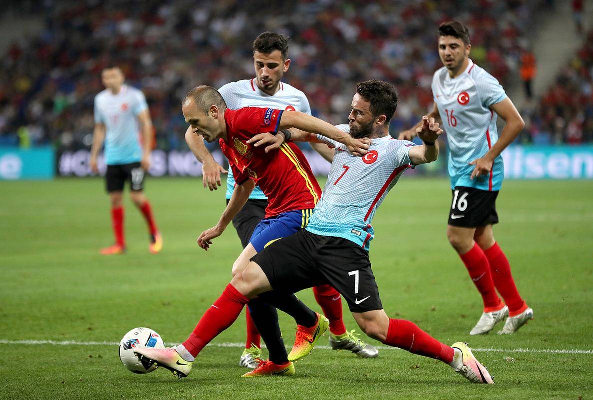 斯洛伐克队备战大战,不畏强手 斯洛伐克队备战大战,不畏强手