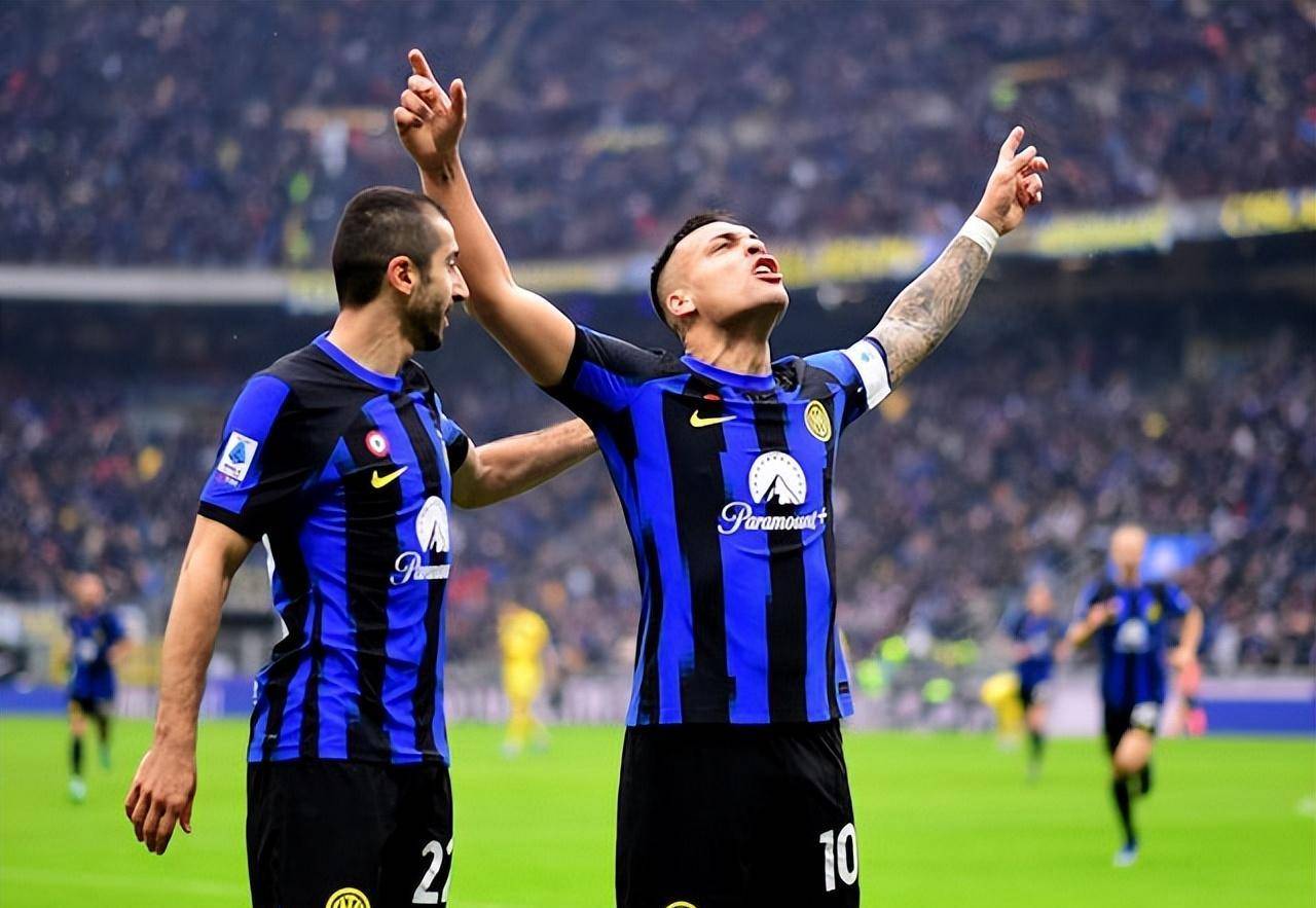 悟空体育官网-卡利亚里门将出击误判,导致失球败局