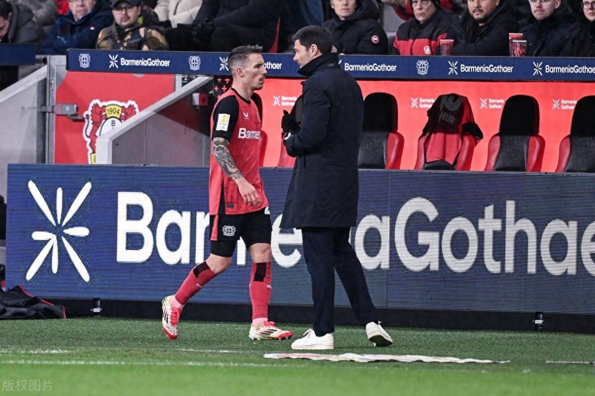 悟空体育-沃尔夫斯堡球员火力全开,击败对手