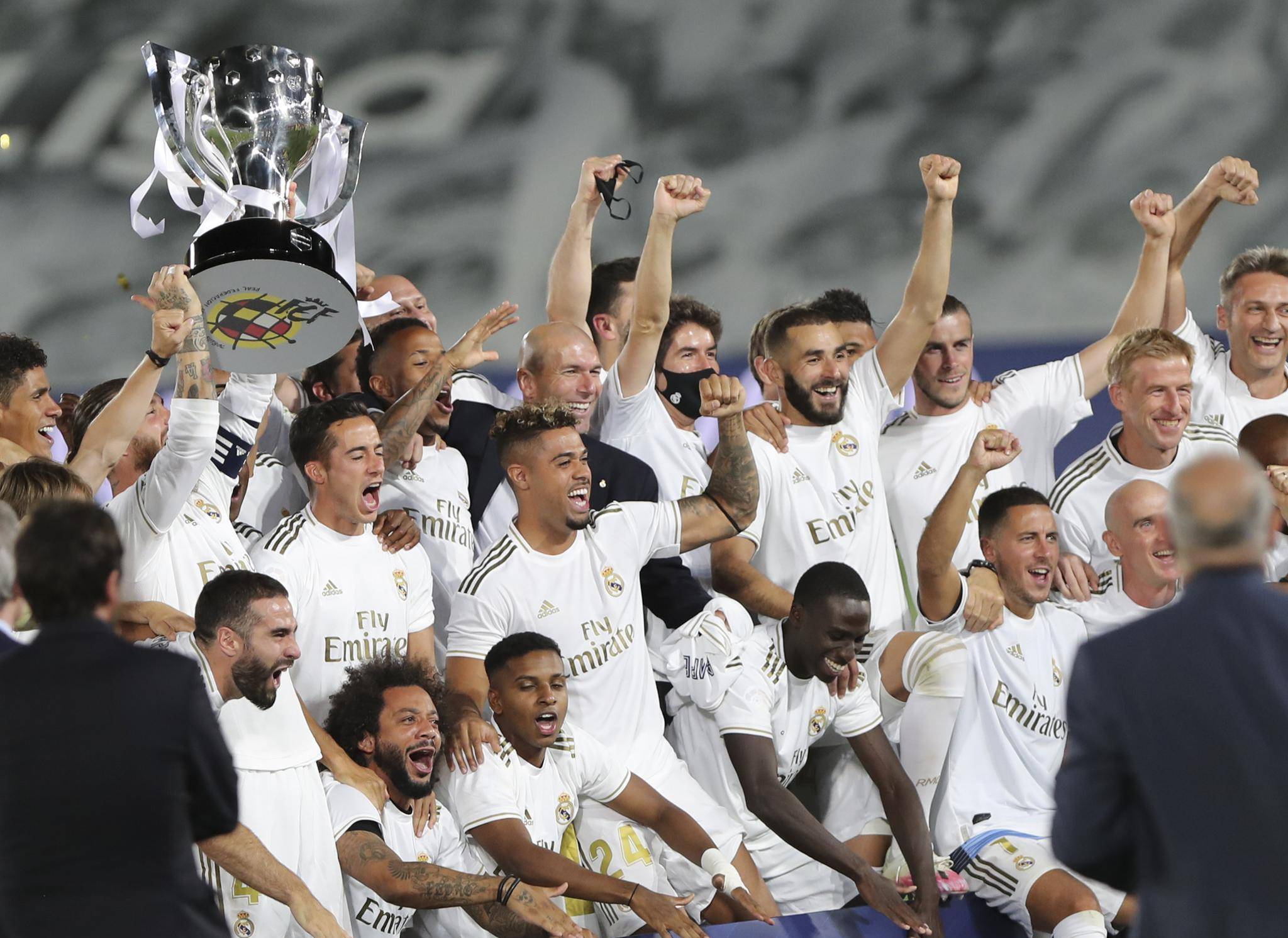 皇家马德里全力拼搏,争夺冠军荣耀 皇家马德里全力拼搏,争夺冠军荣耀