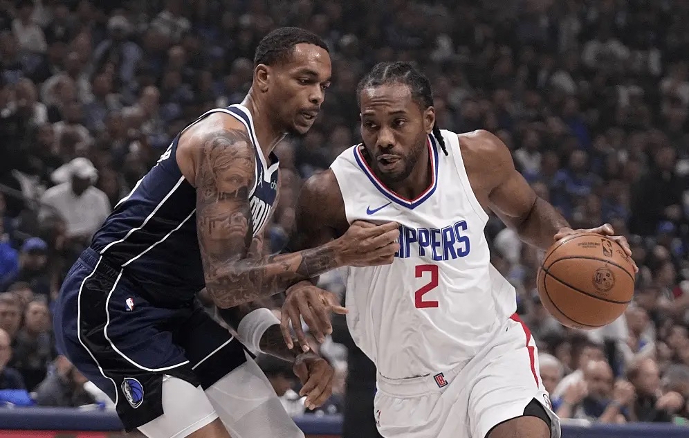 悟空体育官网-快船队全队奋战，取得关键比赛胜利