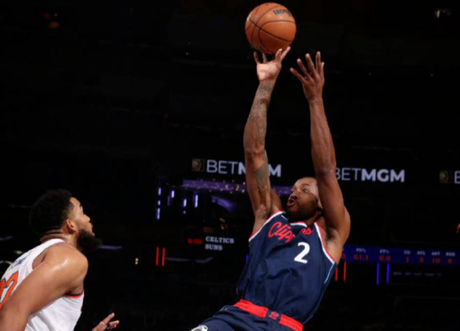 快船队全队奋战，取得关键比赛胜利