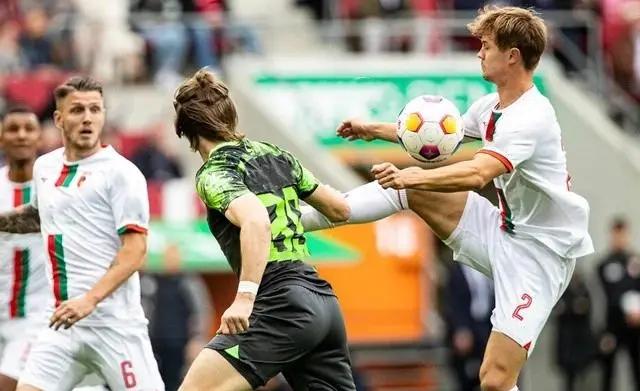 悟空体育-沃尔夫斯堡门将表现出色,帮助球队获胜