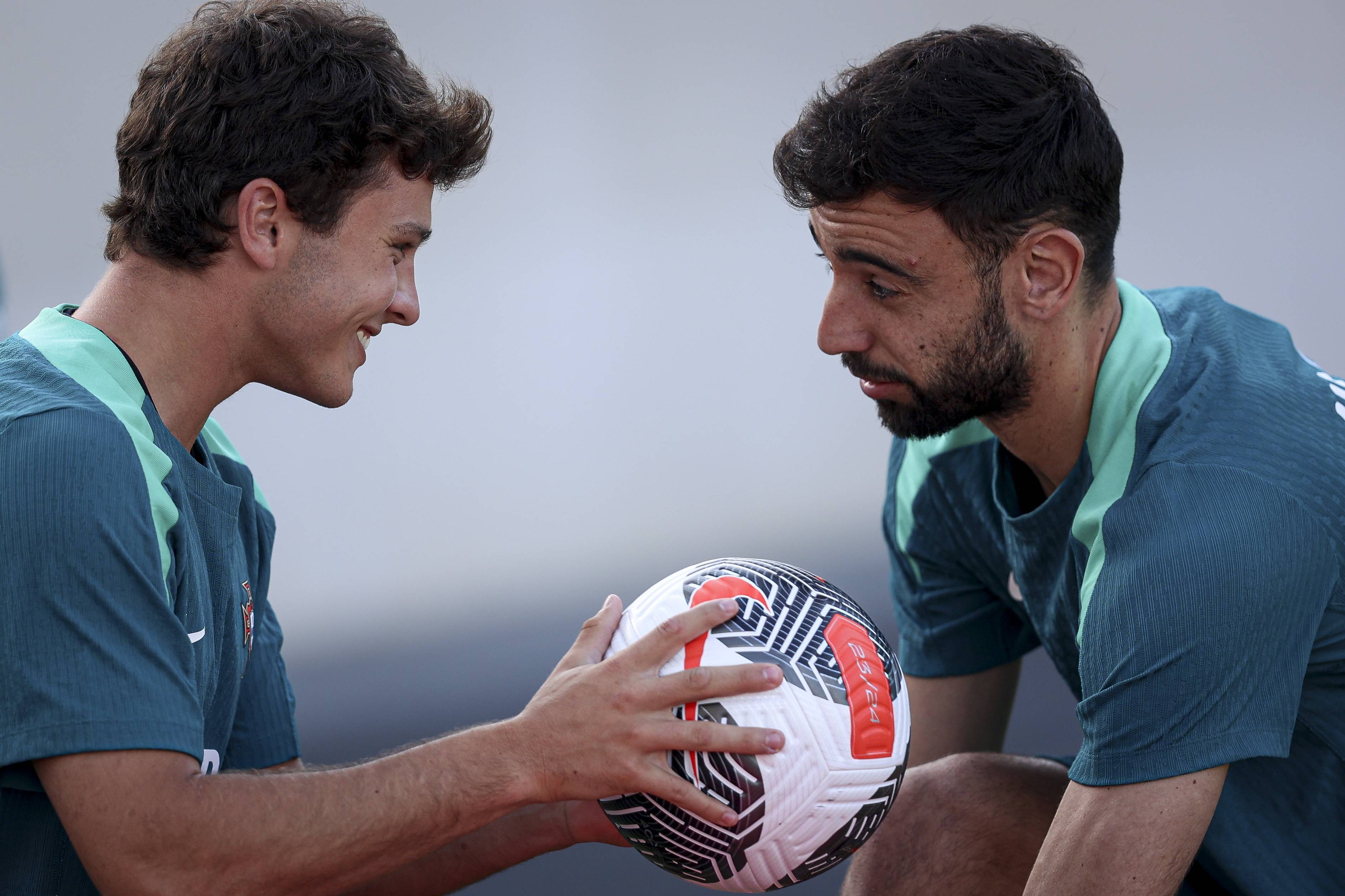 悟空体育官网-葡萄牙球员在比赛中表现出色