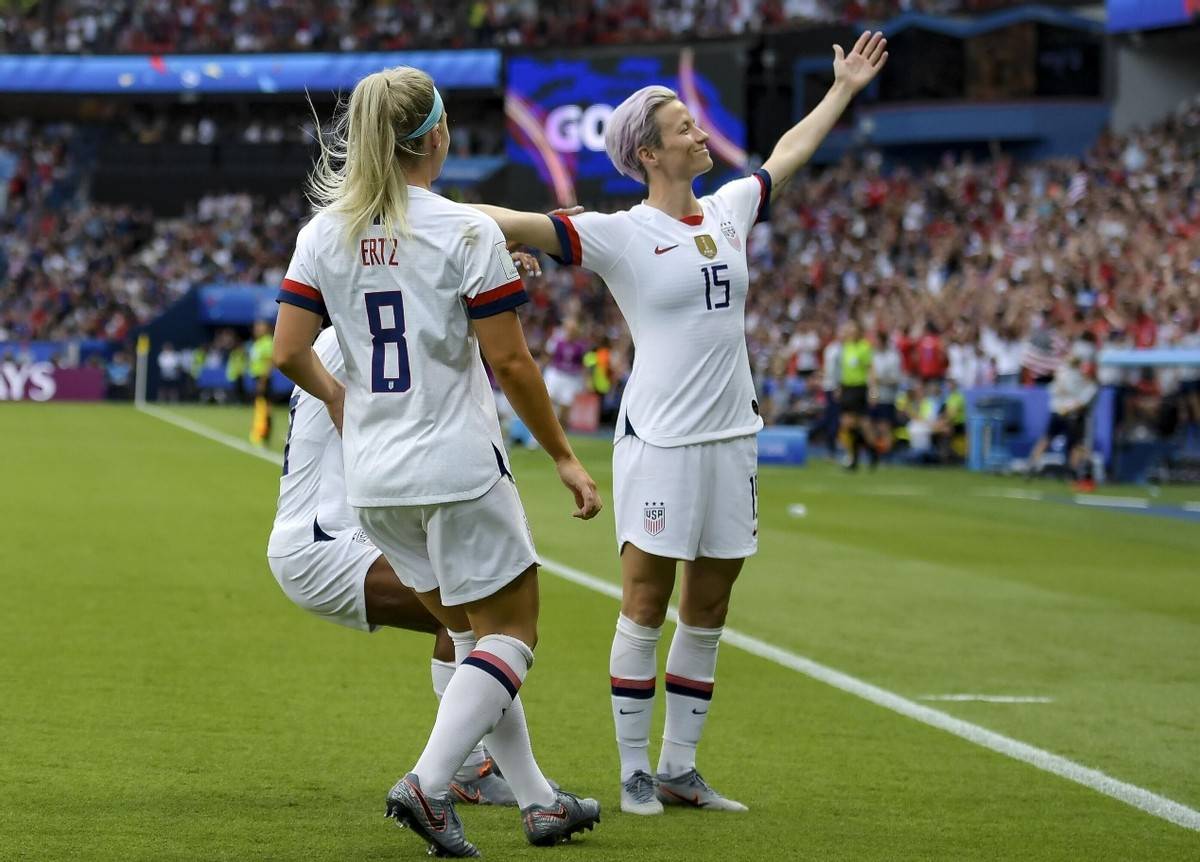 悟空体育官网-德国女足轻松取胜,领先晋级