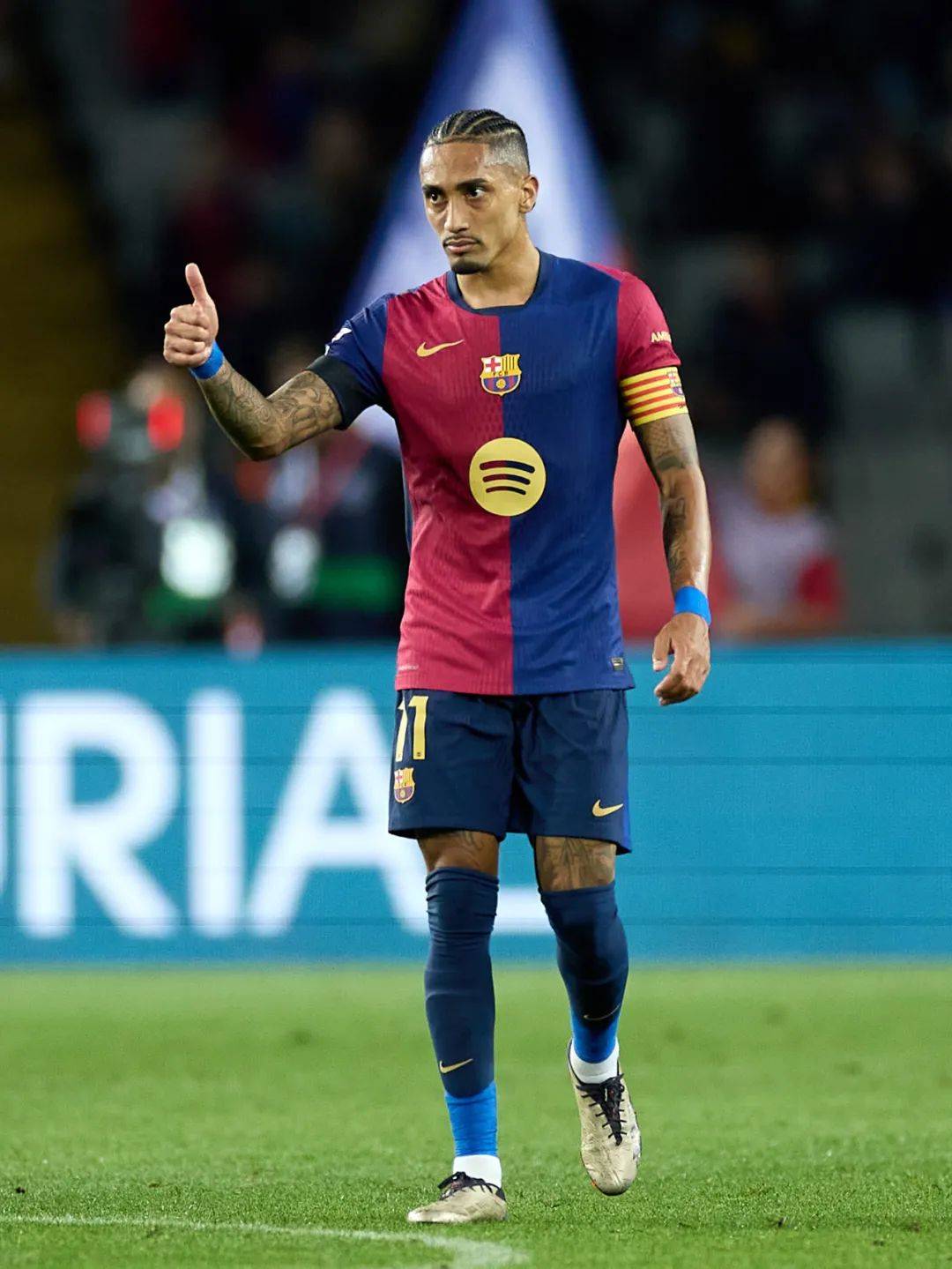 法甲豪门齐聚球场,实力碾压无人能敌 法甲豪门齐聚球场,实力碾压无人能敌