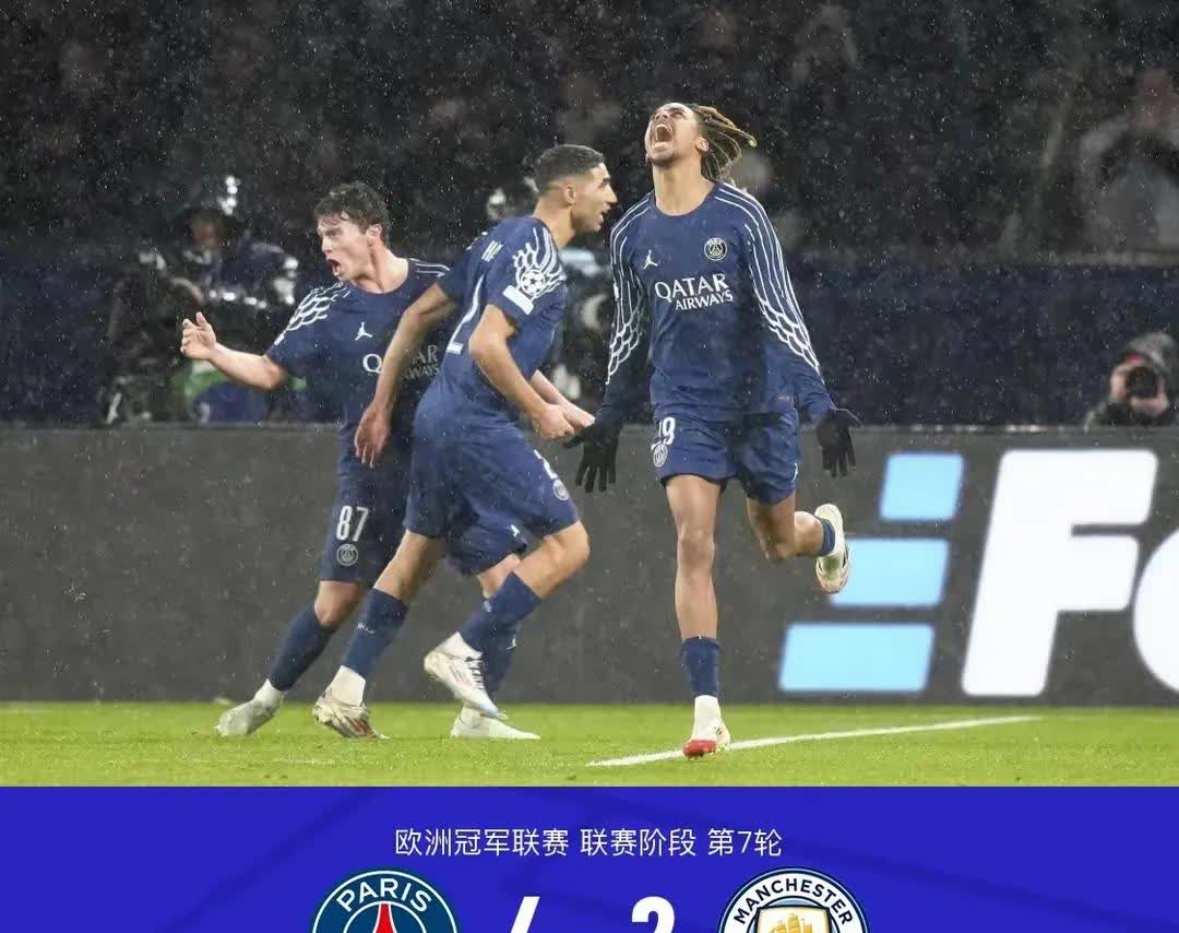 巴黎圣日耳曼主场绝杀对手,成功登顶小组榜首位置 巴黎圣日耳曼主场绝杀对手,成功登顶小组榜首位置