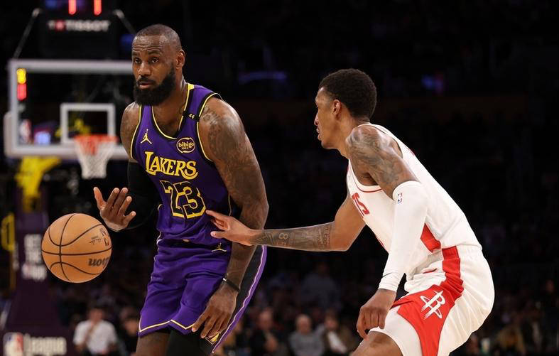 悟空体育-战神绝杀！火箭总决赛惊心，湖人雄鹿一较高低换来胜果