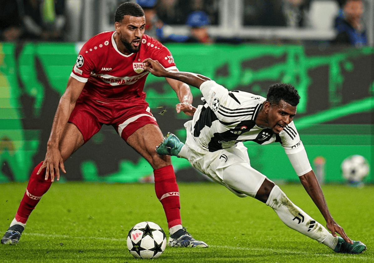 精彩纷呈的欧预赛比赛搏杀正酣,球员全力以赴 精彩纷呈的欧预赛比赛搏杀正酣,球员全力以赴