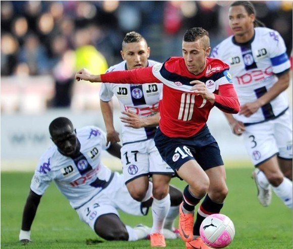 里尔冷门失利,争冠希望渐渐破灭 里尔冷门失利,争冠希望渐渐破灭