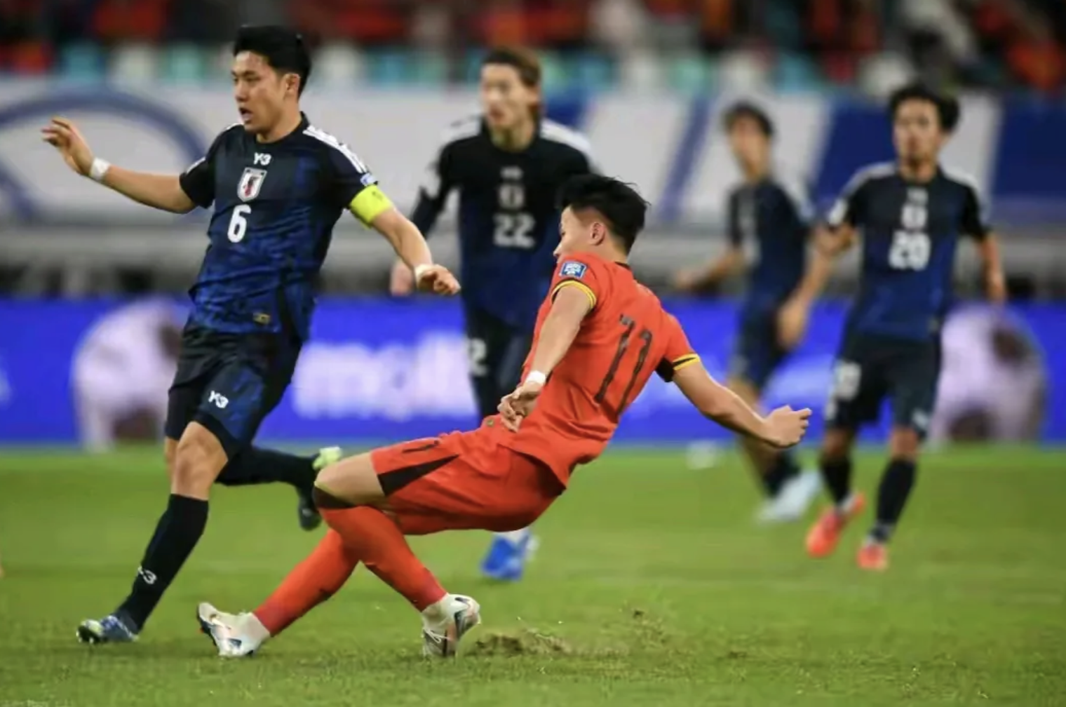 防守如铁桶,球队成功守住了胜利 防守如铁桶,球队成功守住了胜利