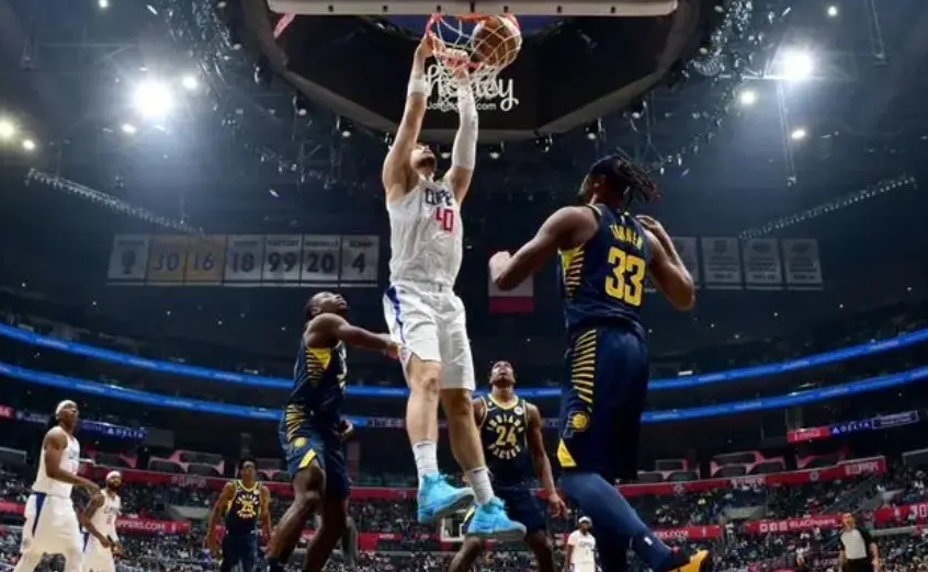 悟空体育官方网站-快船队夺得揭幕战胜利,雄心勃勃向前走