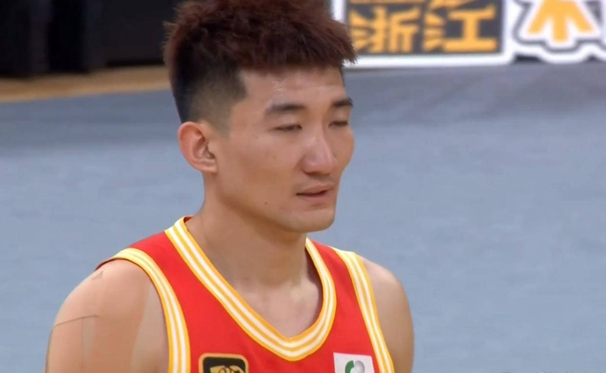 悟空体育官网-巨星遭重伤!疑似无缘季后赛