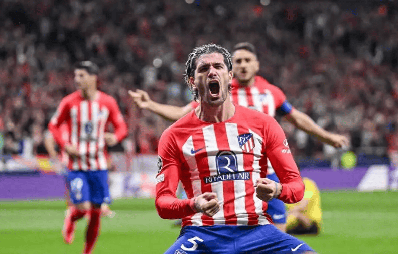 悟空体育-比利亚雷亚尔主场大胜马德里竞技,稳居榜首位置