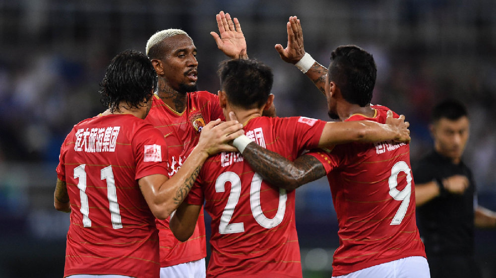 悟空体育官方网站-广州恒大客场大胜山东鲁能,稳固领跑地位