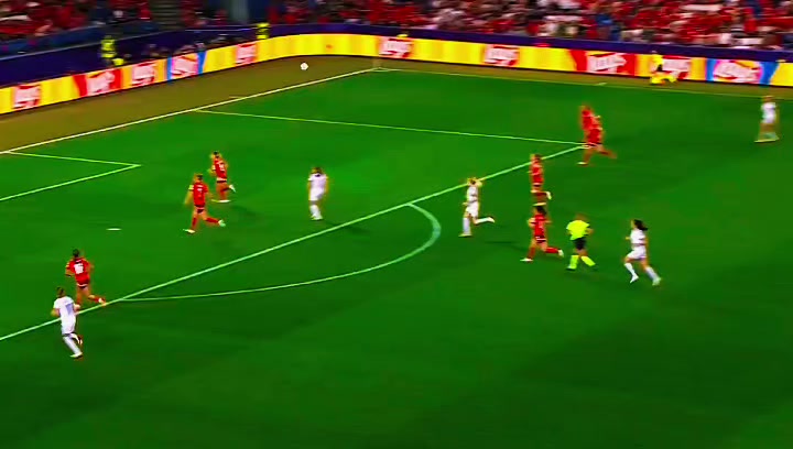 悟空体育官网-芬兰女足实力抢眼,一骑绝尘晋级决赛